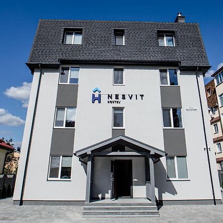 Новый Хостел Nesvit Киев Академгородок Exterior foto